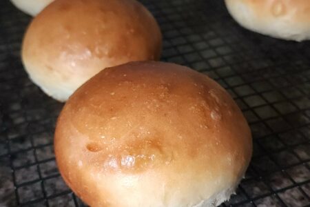 homemade hamburger bun on cooling rack